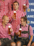 Fussball: Bayerns Fussballer beim Paulaner Sponsorentermin