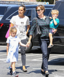 Jennifer Garner, Seraphina and Samuel stop by their favorite place