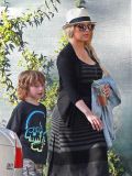 Exclusive... First Pics of New Mom Christina Aguilera Since the Birth of Her Daughter - NO INTERNET USE WITHOUT PRIOR AGREEMENT 