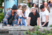 *EXCLUSIVE* Backstreet Boys¿ Lance Bass and A.J McLean reunite for dinner with the family