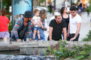 *EXCLUSIVE* Backstreet Boys¿ Lance Bass and A.J McLean reunite for dinner with the family