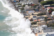 PREMIUM EXCLUSIVE Star-studded Malibu Colony under siege by rising sea levels