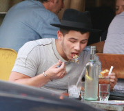 Nick Jonas and Joe Jonas Having Lunch in Soho
