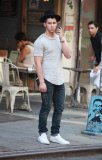 Nick Jonas and Joe Jonas Having Lunch in Soho