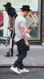 Nick Jonas and Joe Jonas Having Lunch in Soho