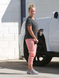 Exclusive... Makeup Free Kendra Wilkinson Heads To The Studio 