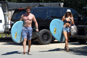 Gerard Butler still has those "300" like abs