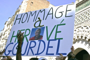 French Muslims protest against extremism