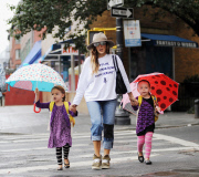 Sarah Jessica Parker Walking her Twins to School