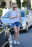 Melanie Griffith wears her daisy dukes and a smile for a skin care salon visit