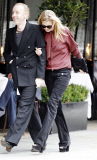EXC - KATE MOSS HAVING LUNCH AT SCOTTS WITH CELEB PALS