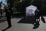 Ukraine : Parliamentary election starts