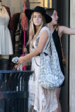 Boho chic Amber Heard and her little friend go Shopping in Savannah