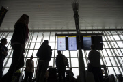 Ebola screening ramped up at NYC area airports
