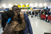 Ebola screening ramped up at NYC area airports