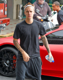 Semi-Exclusive... Justin Bieber Hits The Gym 