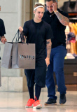 Semi-Exclusive... Justin Bieber Shopping At The Beverly Center 