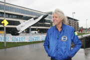 SIR BOB GELDOF AT A PHOTOCALL WITH A LIFE SIZE SHUTTLE REPLICA