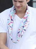 PREMIUM EXCLUSIVE New dad Ashton Kutcher wearing a W on his hat and Kabbalah scarf