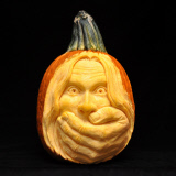 Amazing Pumpkin carvings by Scott Cummings
