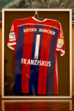 Spieler und Funktionäre des FC Bayern München bei einer Privataudienz bei Papst_Franziskus