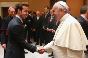 Spieler und Funktionäre des FC Bayern München bei einer Privataudienz bei Papst_Franziskus