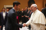 Spieler und Funktionäre des FC Bayern München bei einer Privataudienz bei Papst_Franziskus