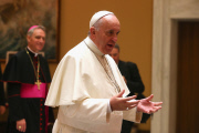 Spieler und Funktionäre des FC Bayern München bei einer Privataudienz bei Papst_Franziskus