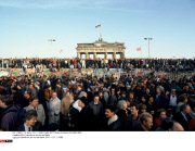 RFA: Demolition du mur de Berlin