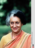 INDE : Indira Gandhi dans sa residence de New Delhi