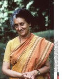 IND/INDIRA GANDHI DANS SA RESIDENCE A NEW DELHI