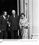 PARIS : Le general de Gaulle recoit Indira Gandhi
