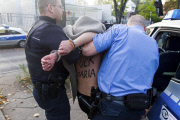 Femen Protest vor der Iranischen Botschaft, Berlin