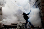 Clashes at the Qalandia checkpoint