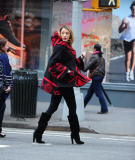 A pregnant Blake Lively Running Errands