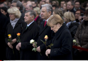 Merkel, Wowereit - Berlin Wall