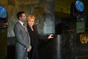 Yoko Ono donates 'Imagine' to UNICEF