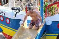 *EXCLUSIVE* **NO WEB, MUST CALL FOR PRICING** Anna Faris and Chris Pratt have a romantic getaway in Maui with baby Jack