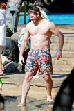 *EXCLUSIVE* **NO WEB, MUST CALL FOR PRICING** Anna Faris and Chris Pratt have a romantic getaway in Maui with baby Jack