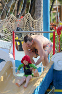 *EXCLUSIVE* **NO WEB, MUST CALL FOR PRICING** Anna Faris and Chris Pratt have a romantic getaway in Maui with baby Jack