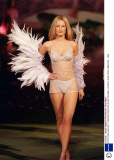 VICTORIAS SECRET LINGERIE FASHION SHOW ON WALL STREET, NEW YORK, AMERICA - 1999