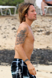 *EXCLUSIVE* Keith Urban shows off his fit physique at the age of 47 **NO WEB, MUST CALL FOR PRICING**