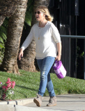 Exclusive... Sarah Michelle Gellar Steps Out In Brentwood 