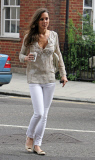 KATE MIDDLETON OUT IN LONDON