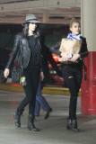 *EXCLUSIVE* Kendall Jenner and Hailey Baldwin go holiday shopping