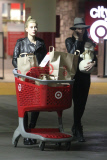 *EXCLUSIVE* Kendall Jenner and Hailey Baldwin go holiday shopping