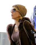 PREMIUM EXCLUSIVE Jane Fonda barely recognizable at LAX