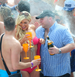OCEAN CLUB CHAMPAGNE SPRAY POOL PARTY 