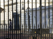 More protection for guards at royal palaces and residences, London, Britain - 28 Dec 2014