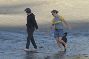 *PREMIUM EXCLUSIVE* **NO WEB** Kristen Stewart and girlfriend Alicia Cargile spend a romantic afternoon at the beach in Malibu